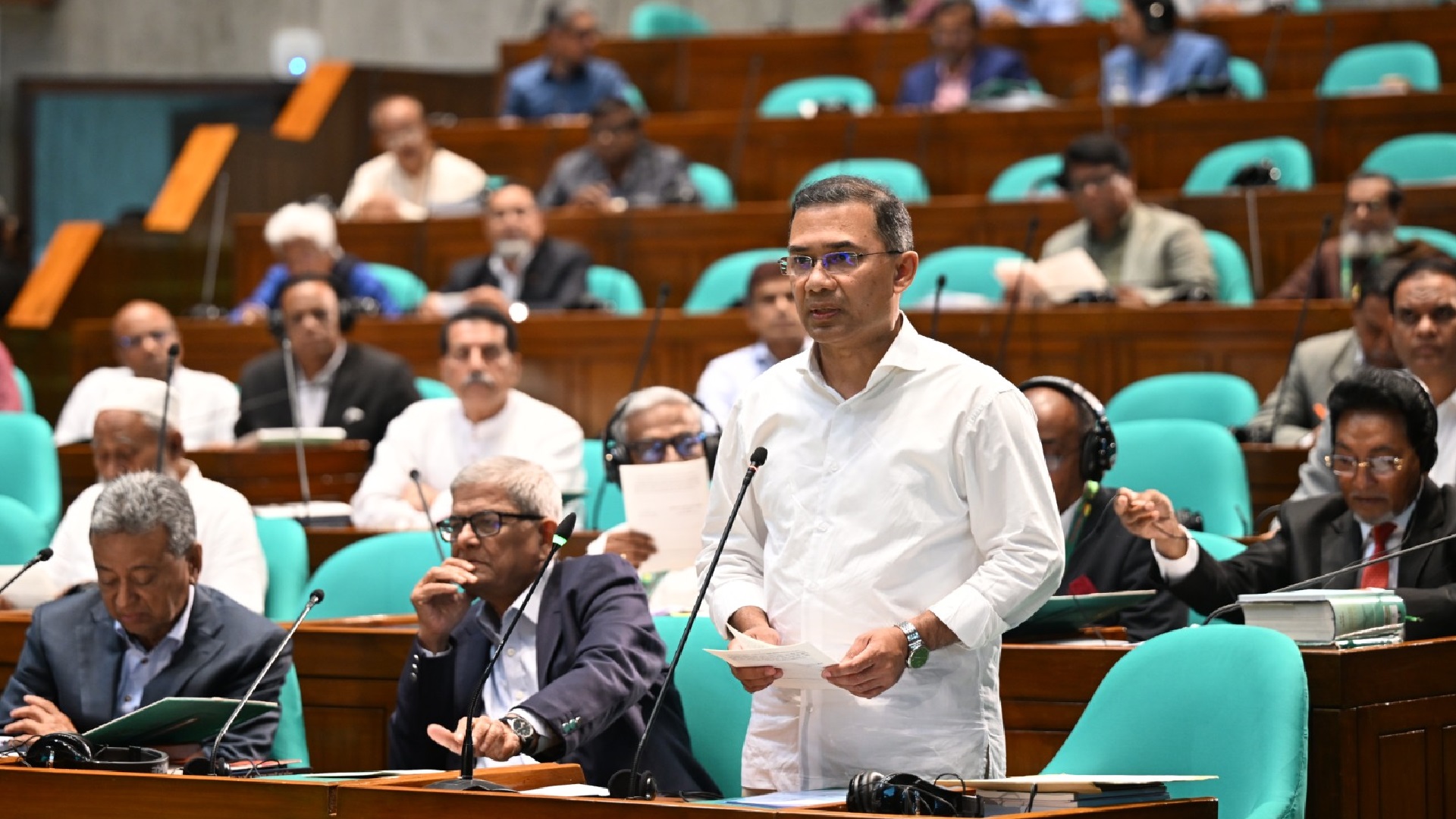 প্রাথমিকের ২ লাখ শিক্ষার্থীকে বিনামূল্যে স্কুলড্রেস দেয়া হবে-প্রধানমন্ত্রী তারেক রহমান