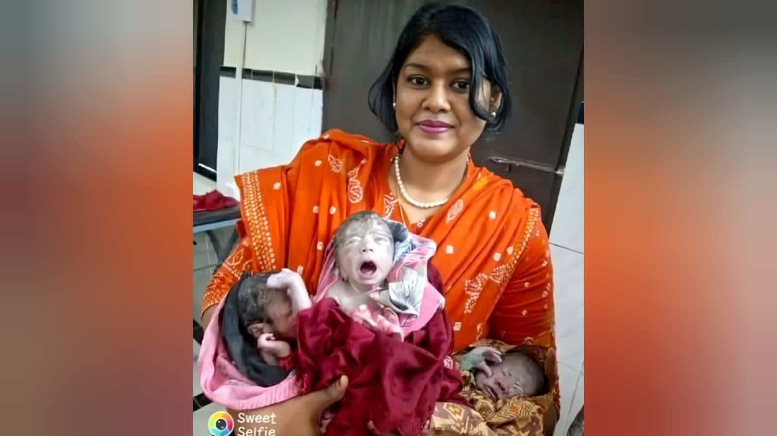 উলিপুরে এক মায়ের ঘরে তিন সন্তানের আগমন, স্বাভাবিক প্রসবে বিরল অর্জন