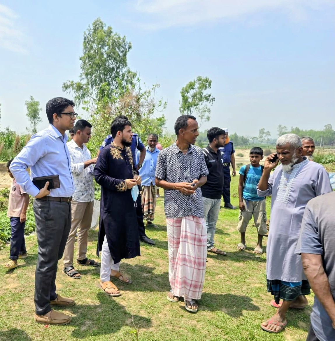 বদরগঞ্জে অবৈধ বালু উত্তোলনে মোবাইল কোর্ট: এক লাখ টাকা জরিমানা