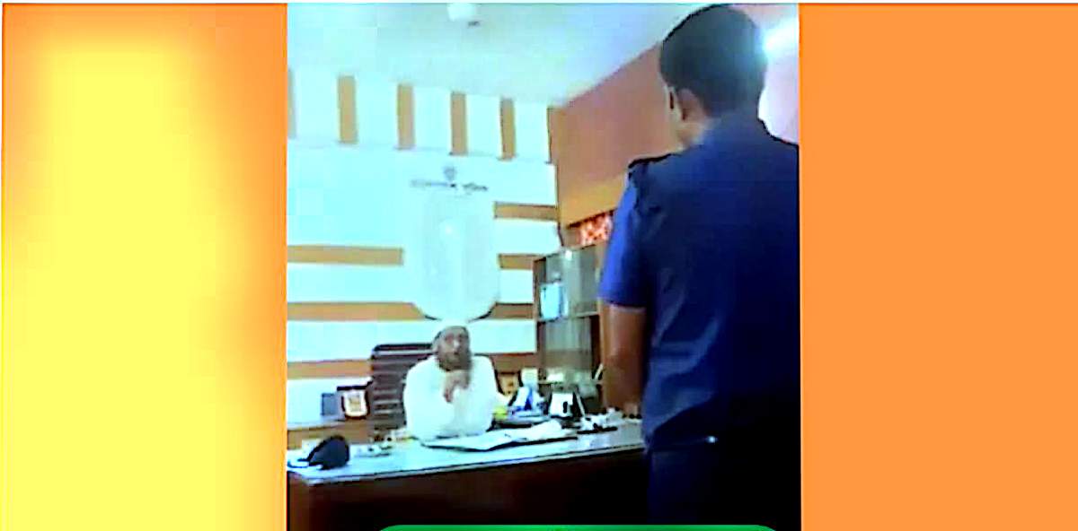 ওসির চেয়ারে বসে এমপি বললেন ‘এতে চেয়ার পচে যায়নি’