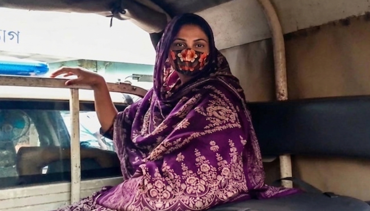 বসুন্দিয়ায় 'ডিএনসি'র ১৫ পিস ইয়াবাসহ আলোচিত মাদক কারবারি বিথি আটক