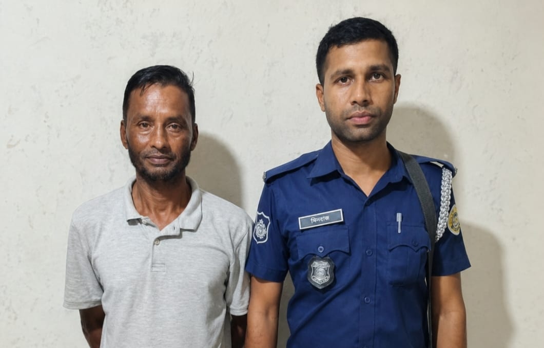 সাংবাদিককে মারধর ও ছিনতাইয়ের অভিযোগ, একজন আটক
