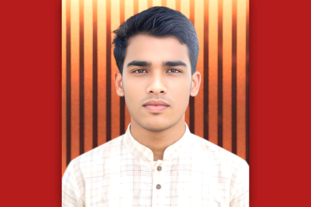মহান মে দিবসের শুভেচ্ছা জানিয়েছেন  তরুণ সমাজ সেবক মোঃ উসমান ফারুক