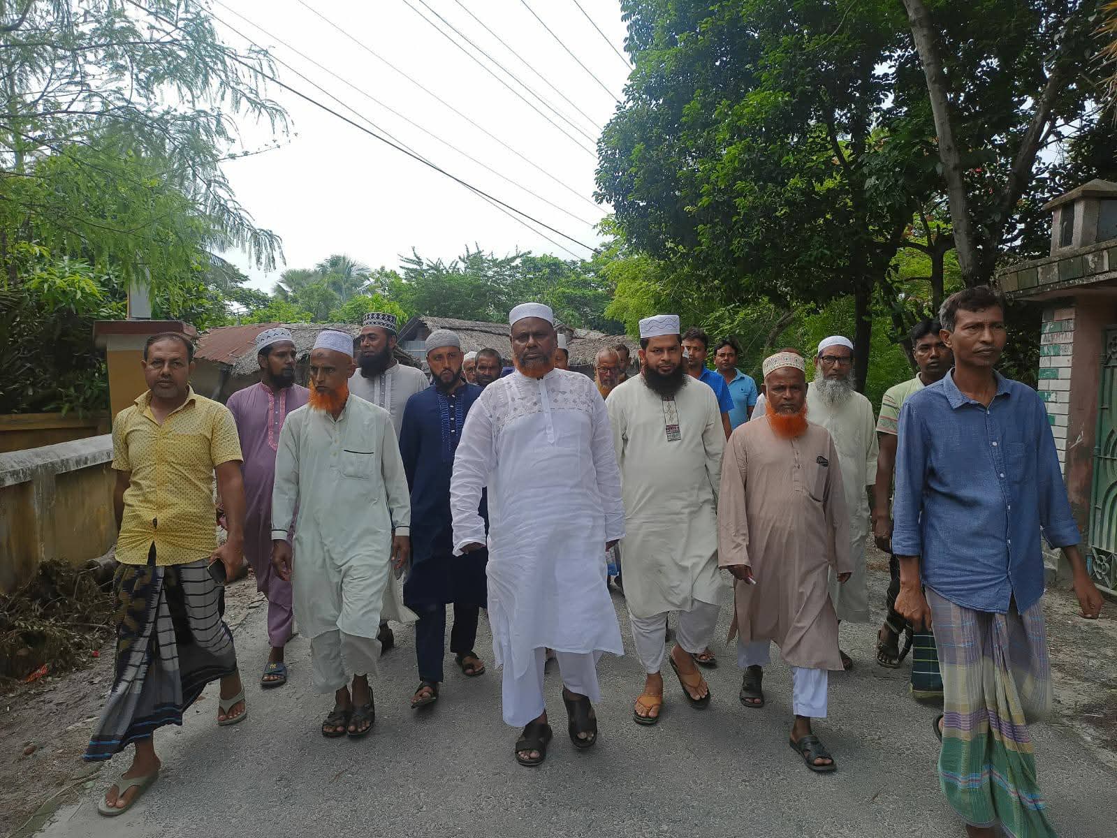 পাইকগাছায় এমপির হস্তক্ষেপে খাল অবমুক্ত