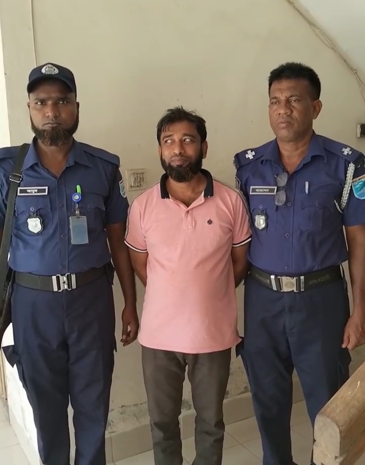 কটিয়াদীতে সন্ত্রাস বিরোধী আইনে আওয়ামী লীগ নেতা গ্রেফতার