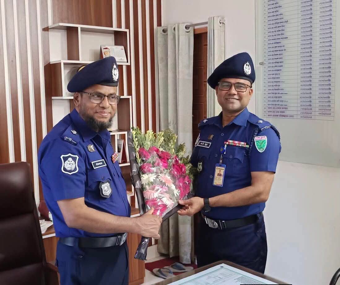 কুলাউড়ার ওসি মনিরুজ্জামান মোল্ল্যা  ঢাকার স্পেশাল বাঞ্চে বদলী : নতুন ওসি শেখ জহিরুল ইসলাম মুন্নার যোগদান