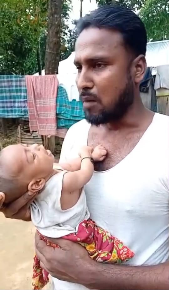 মায়ের বুকের দুধের অপেক্ষায় ৩ মাসের অলিদ