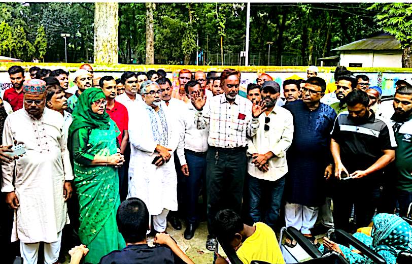 গৌরীপুরে উন্নয়ন প্রকল্প পরিদর্শন ও মতবিনিময় সভায় প্রশাসক-এমরান সালেহ প্রিন্স