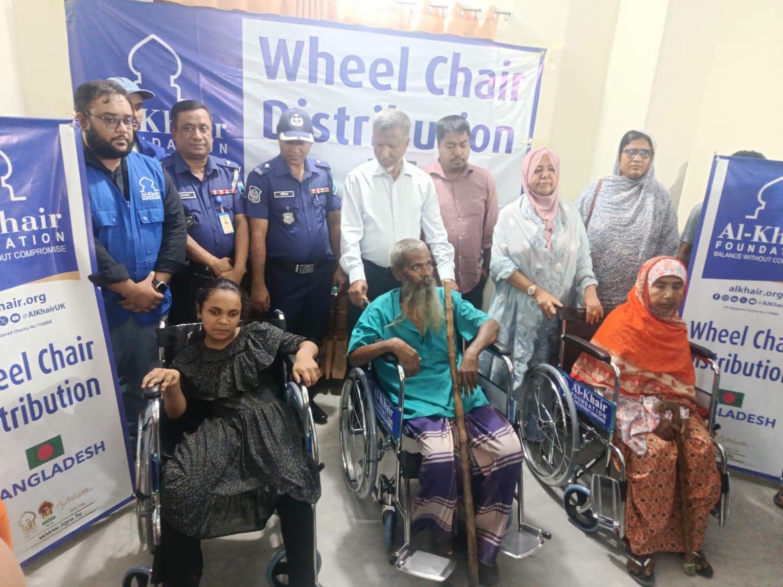 কালাইয়ে মানবিক উদ্যোগ ৩০ প্রতিবন্ধীর হাতে হুইল চেয়ার