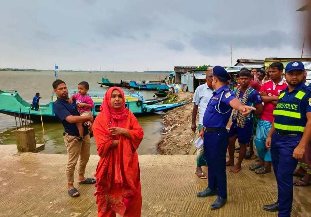 হাওরে ডাকাতি প্রতিরোধে ইউএনও'র কঠোর তদারকি, সন্ধ্যার পর নৌযান চলাচল বন্ধ