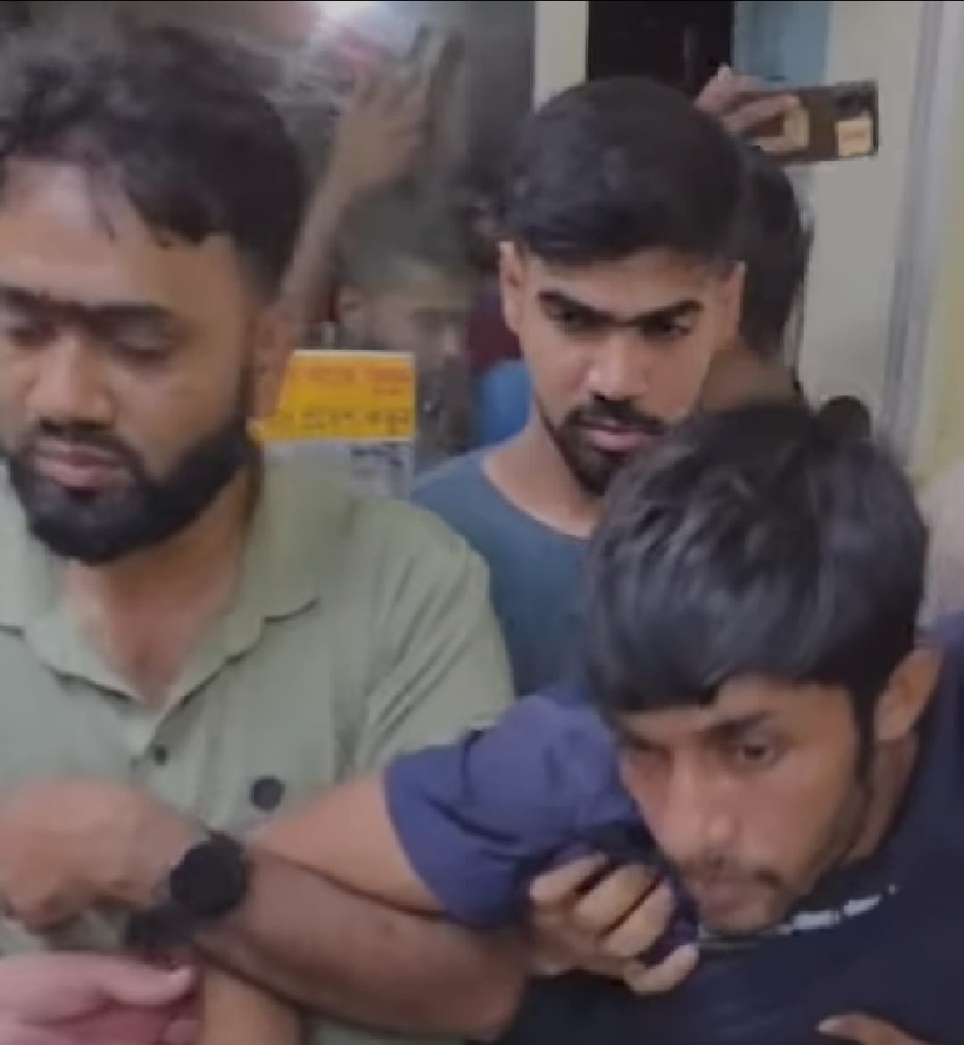 খুলনা জেলা কারাগার থেকে পালিয়েও শেষ রক্ষা হয়নি; পুনরায় গ্রেপ্তার ইমন মাঝি