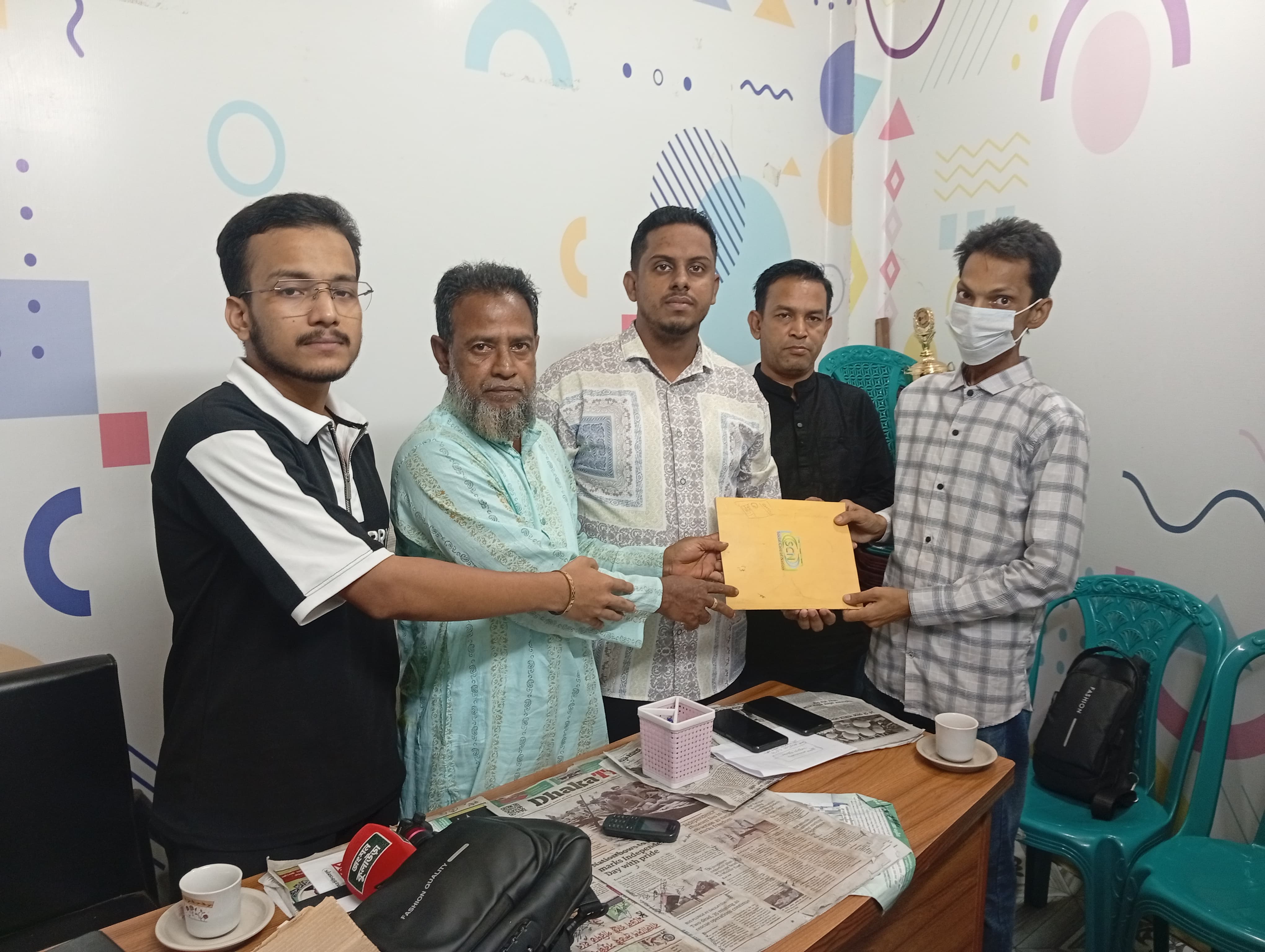 কুলাউড়ায় ক্যান্সারে আক্রান্ত দুই পরিবারকে শাহ সৈয়দ রাশিদ আলী ফাউন্ডেশনের আর্থিক সহায়তা