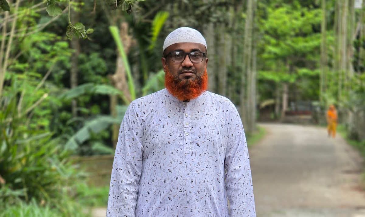 কুড়িগ্রামের মধ্য কুমারপুর বাজারের চারমাথায় যানজট প্রতিরোধে প্রশংসনীয় উদ্যোগ