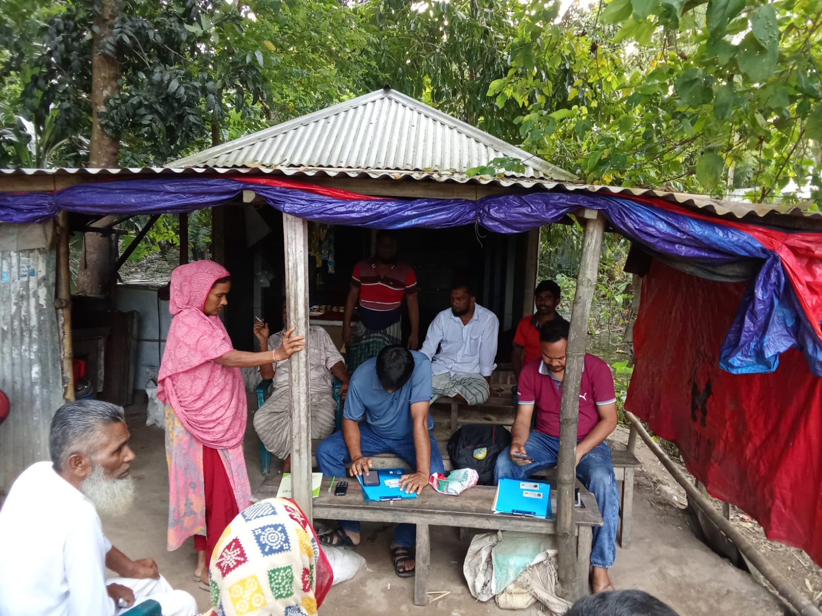 পাবনা জেলার ফরিদপুর বনওয়ারীনগর ইউনিয়নে কৃষক কার্ড এর তথ্য সংগ্রহ