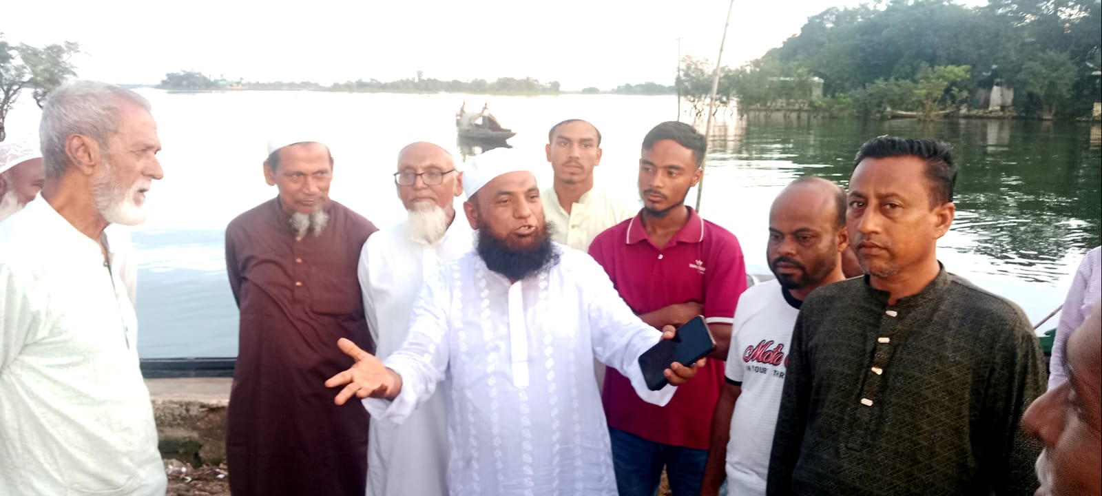 শ্রীপুর উত্তর ইউনিয়ন চেয়ারম্যান প্রার্থী গণসংযোগে ব্যস্ত আলহাজ্ব মুশতাক আহমদ