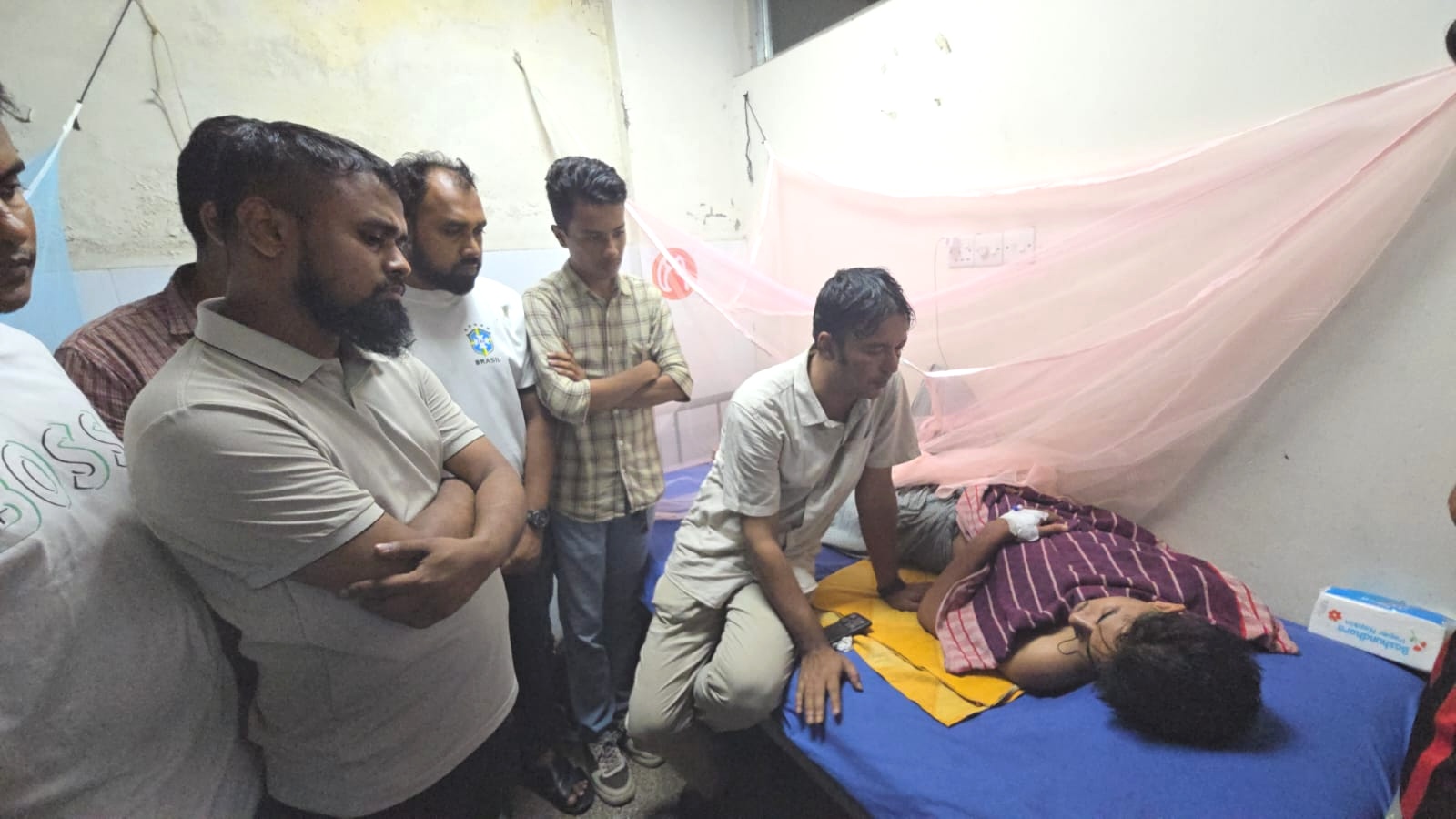ডেঙ্গু আক্রান্ত জবি শিক্ষার্থীর চিকিৎসার দায়িত্ব নিলেন ছাত্রদল আহ্বায়ক হিমেল